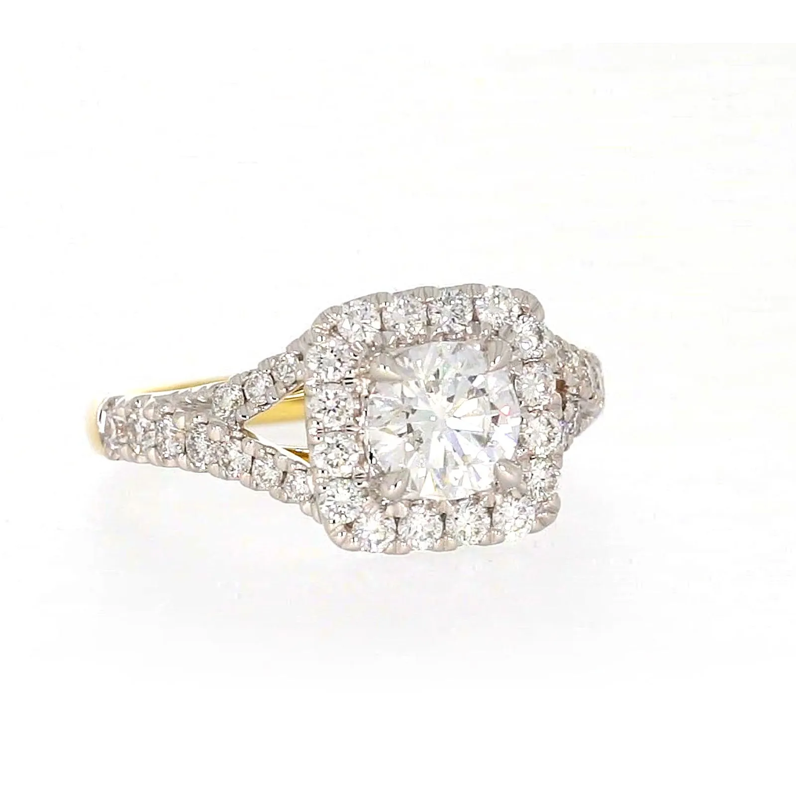 Celebration 18ct Yellow Gold Round Brilliant Cut 1 1/2 Carat tw of Certified Lab Grown Diamonds Ring