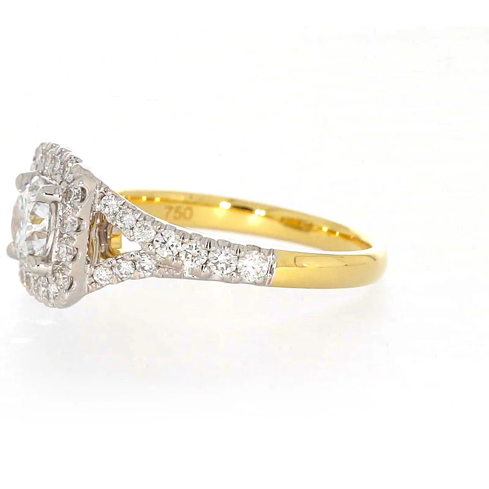 Celebration 18ct Yellow Gold Round Brilliant Cut 1 1/2 Carat tw of Certified Lab Grown Diamonds Ring