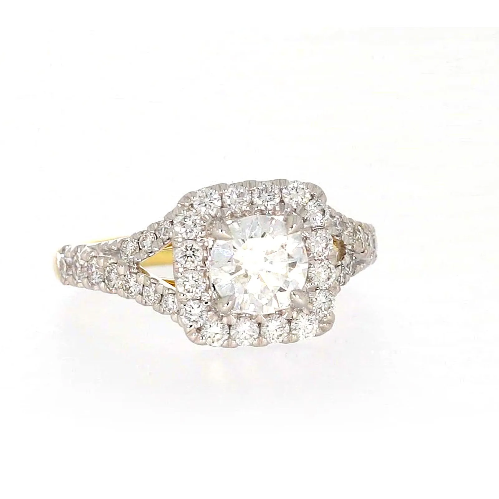 Celebration 18ct Yellow Gold Round Brilliant Cut 1 1/2 Carat tw of Certified Lab Grown Diamonds Ring