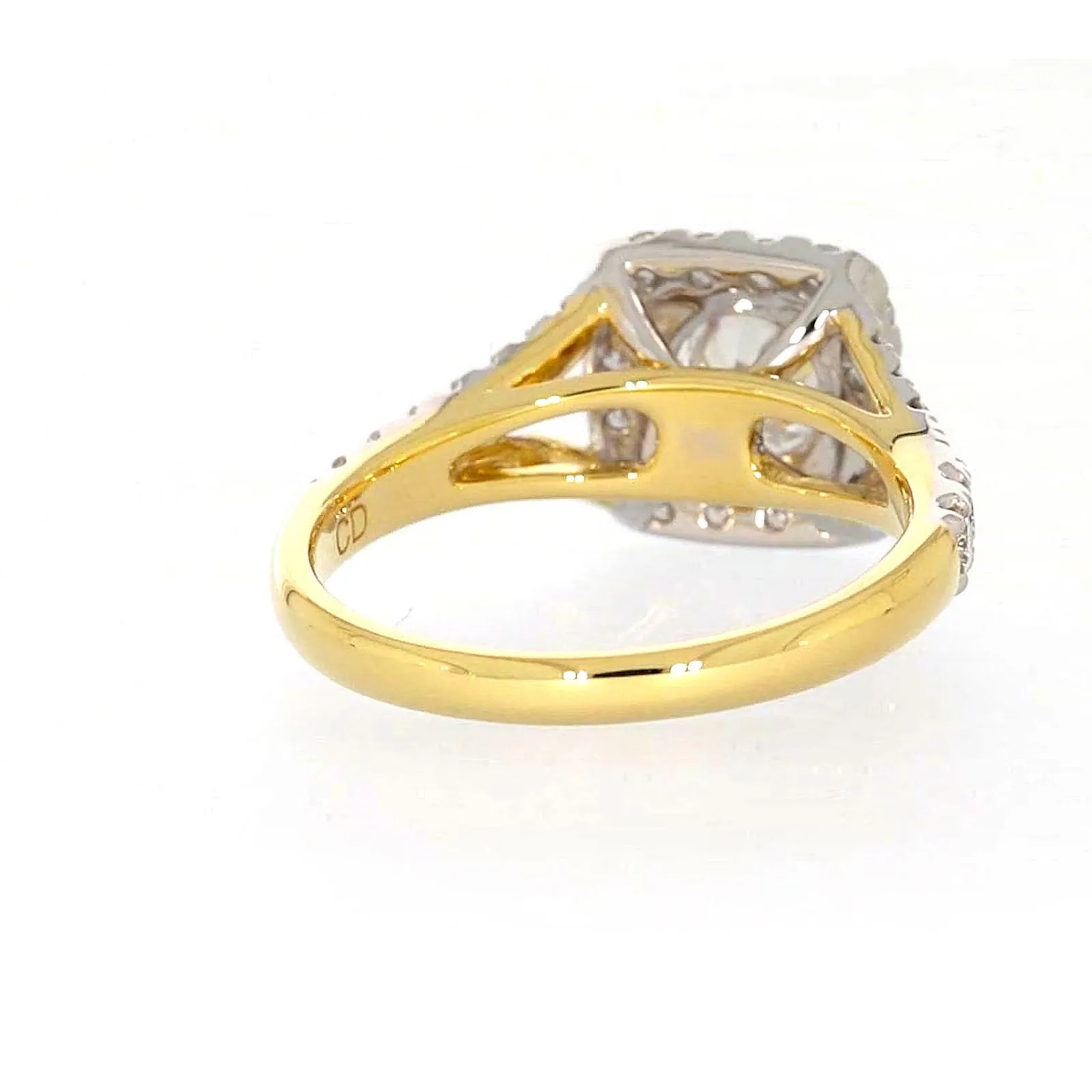 Celebration 18ct Yellow Gold Round Brilliant Cut 1 1/2 Carat tw of Certified Lab Grown Diamonds Ring