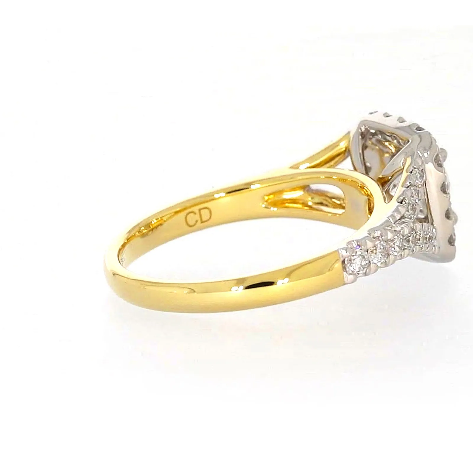 Celebration 18ct Yellow Gold Round Brilliant Cut 1 1/2 Carat tw of Certified Lab Grown Diamonds Ring