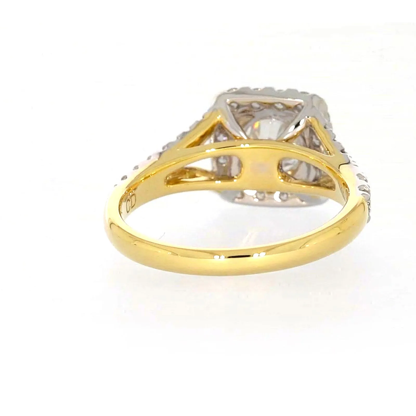Celebration 18ct Yellow Gold Round Brilliant Cut 1 1/2 Carat tw of Certified Lab Grown Diamonds Ring
