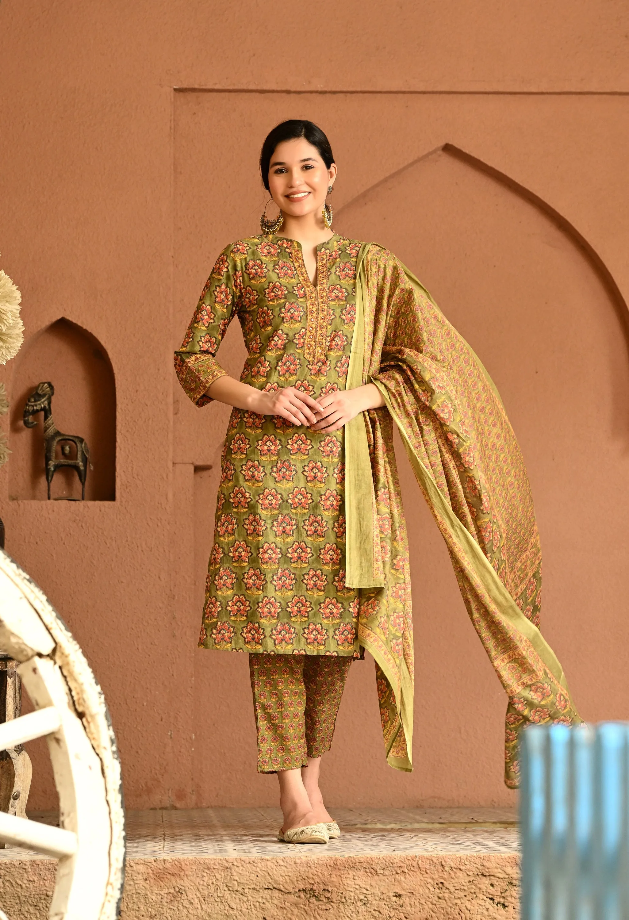 Green Floral Cotton Straight Kurta Pant Dupatta Set