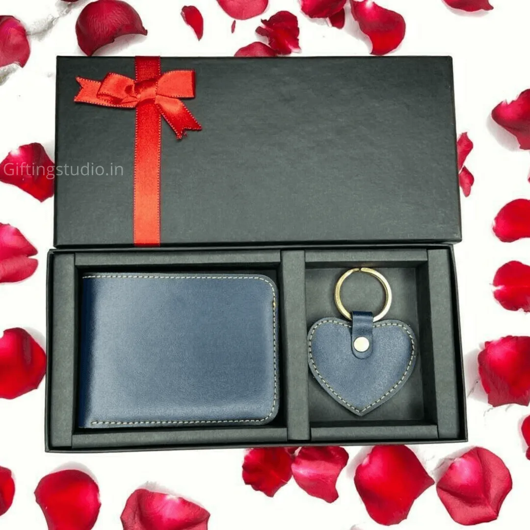 Personalised Men's Wallet & Heart shaped Keychain Combo