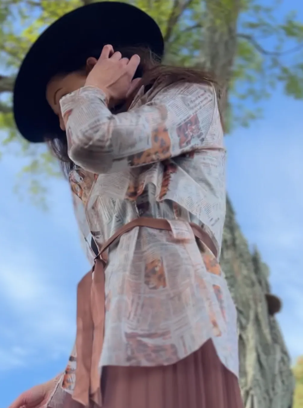 Raincoat news & animal print (Brown)