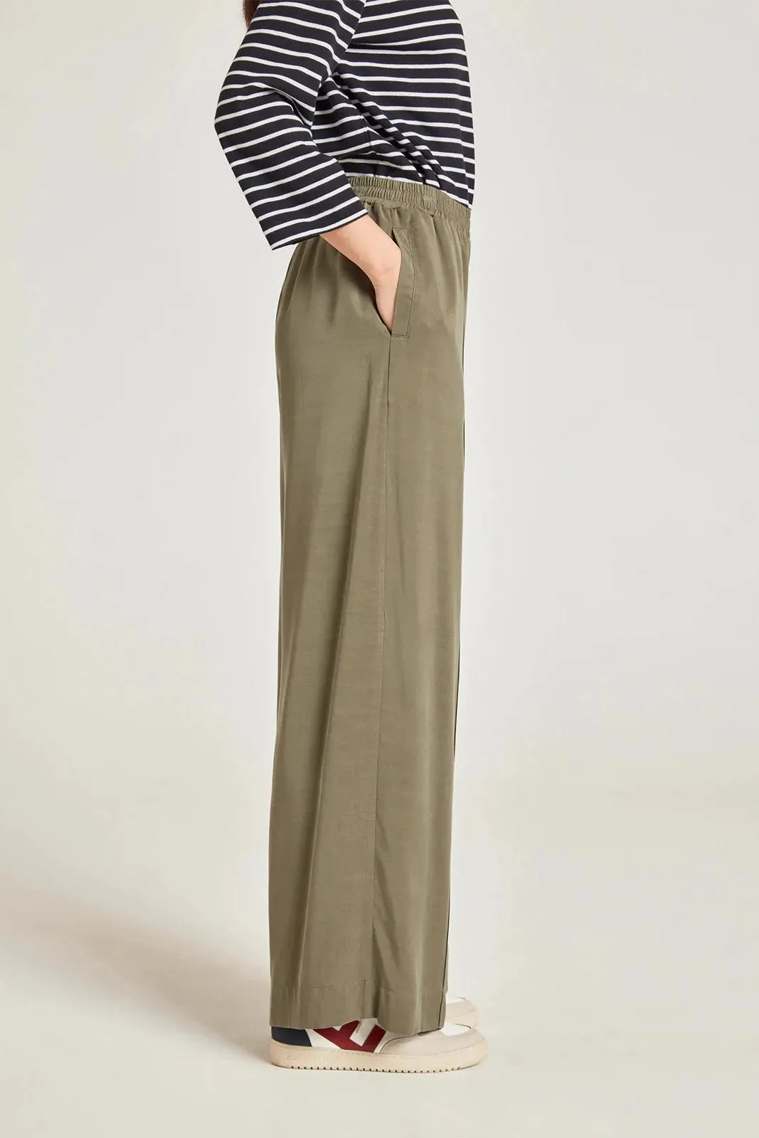 Thought Faya Tencel™ Wide Leg Trouser In Cargo Green